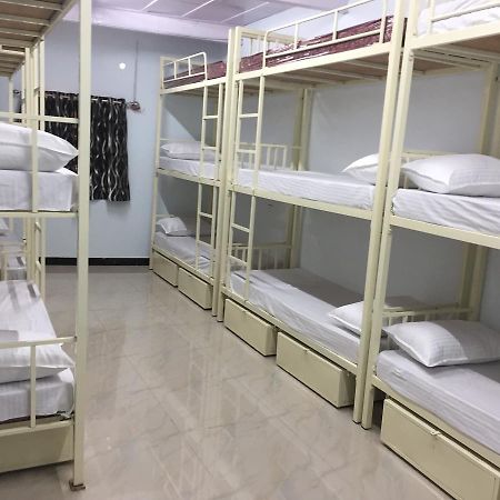 Anjali Home Мумбаї Екстер'єр фото