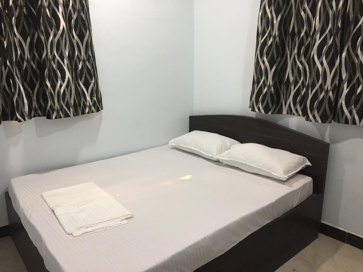 Anjali Home Мумбаї Екстер'єр фото